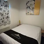 Apartment Sud Avec Terrasse Et Garage A - Fr-1-814-96 *