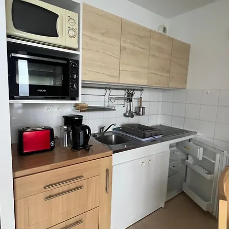 Sud Avec Terrasse Et Garage A Super - Fr-1-814-96 شقة