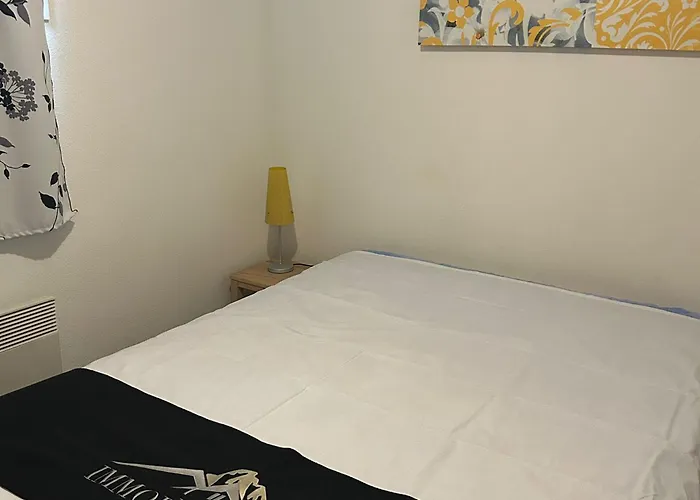 Sud Avec Terrasse Et Garage A - Fr-1-814-96 Сюпер-Бес